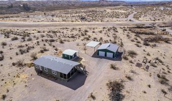 10 Seco Ct, Caballo, NM 87931