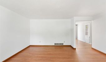 22 York Dr, Coventry, RI 02816
