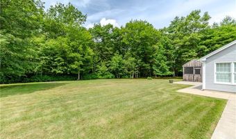 167 Cranberry Ridge Rd, Glocester, RI 02857