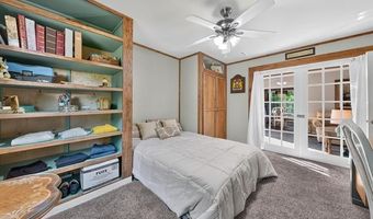 7774 E Ridge Dr, Almont, MI 48003