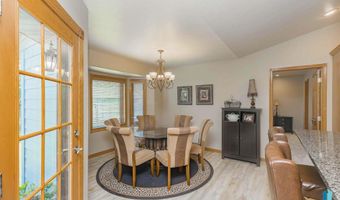 216 W Mountain Ash St, Brandon, SD 57005