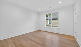 7804 CUSTER Rd, Bethesda, MD 20814