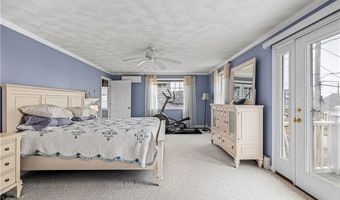 16 Elm Ave, Narragansett, RI 02882