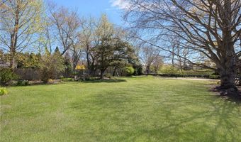 153 Hamilton Ave, Jamestown, RI 02835