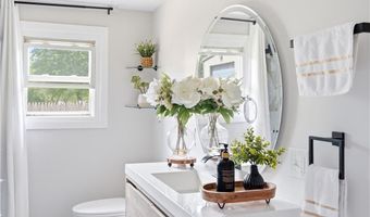 253 Station St, Coventry, RI 02816