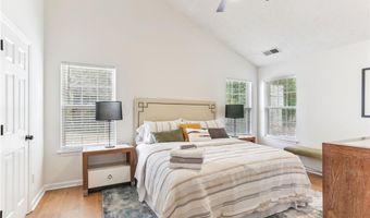 859 Springchase Dr, Austell, GA 30168