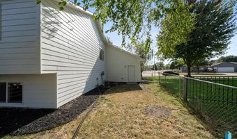 1000 E Maywood St, Brandon, SD 57005