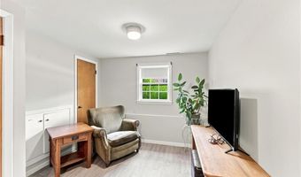 181 Brookside Dr, North Kingstown, RI 02852