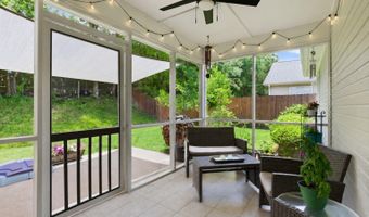 133 LAKE Ter, Alabaster, AL 35007