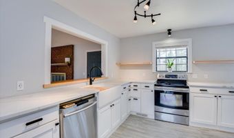 353 Little Creek Dr, Batesburg Leesville, SC 29070