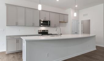 415 Thistle Meadow Ln, Aberdeen, NC 28315