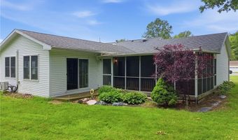 5390 Savannah Dr, Ashtabula, OH 44004