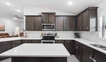 477 LAKE VISTA Dr, Auburndale, FL 33823