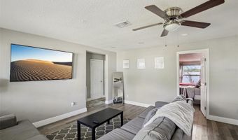 520 FAIRFAX Ln, Apollo Beach, FL 33572