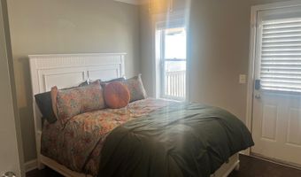 211 S ROBINSON St, Baltimore, MD 21224