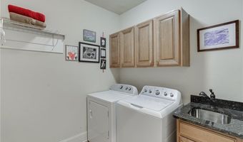 1373 Mountain Lake Dr, Auburn, GA 30011