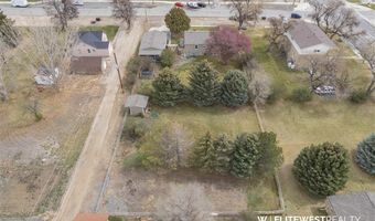 30 N Division St, Cowley, WY 82420