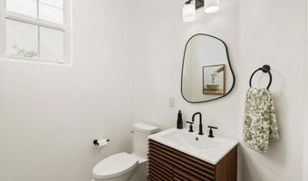 6774 Caurina Ct, Carlsbad, CA 92011