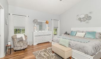 9995 Cedar View Ln, Aurora, IN 47001