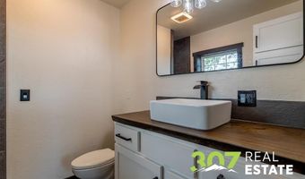 15 Cole Rd, Cody, WY 82414