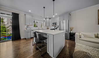 25 W Cross Trl 25, Danbury, CT 06810