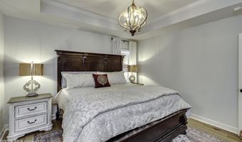 317 Greensboro Dr, Brandon, MS 39047