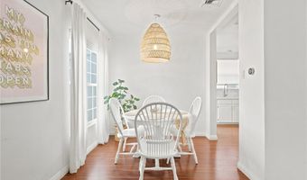 11822 Exposition Blvd, Los Angeles, CA 90064