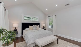 3039 N Alexander St, Charlotte, NC 28205