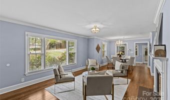 2538 Arnold Dr E, Charlotte, NC 28205