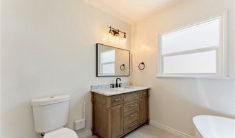 1956 N Roosevelt, Altadena, CA 91001