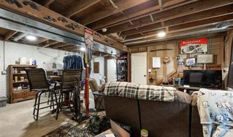 302 N Pratt St, Anamosa, IA 52220