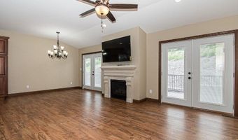 6042 Seven Springs Dr, Asbury, IA 52002
