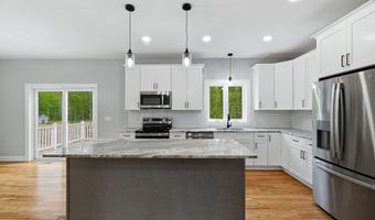 29 South Rd, Bozrah, CT 06334
