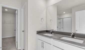 719 Lazy Elm Ln, Aberdeen, NC 28315