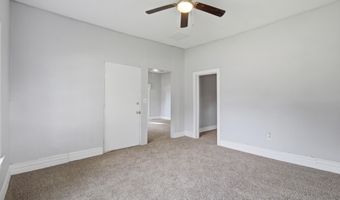 114 E College St, Aurora, MO 65605