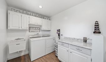 2915 Lee Marie Dr, Adrian, MI 49221