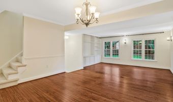 14 S MANCHESTER St, Arlington, VA 22204