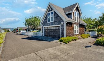 285 23RD St, Astoria, OR 97103