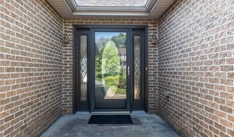 108 Winfield Manor Dr, Adams Twp., PA 16046