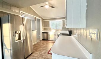 111 Dogwood Pl, Atmore, AL 36502