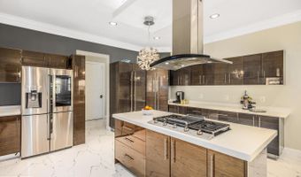 10405 BOSWELL Ln, Potomac, MD 20854