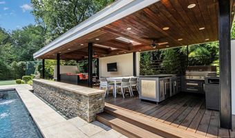 34 Warren Ln, Alpine, NJ 07620