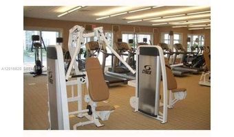 19900 E Country Club Dr 804, Aventura, FL 33180