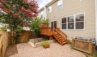 5293 BALLYCASTLE Cir, Alexandria, VA 22315