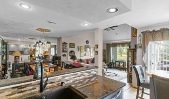 72 Hilltop Dr F, North Providence, RI 02904