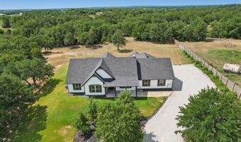 165 Rolling Bend Rd, Alvord, TX 76225