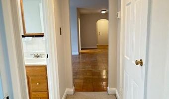 24 S OLD GLEBE Rd S 202, Arlington, VA 22204