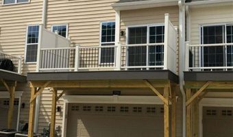 2780 Ashcombe Dr, Ann Arbor, MI 48105