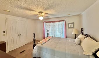723 Pineville Rd, Atmore, AL 36502