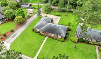 2704 PINE MANOR Ln, Albany, GA 31707